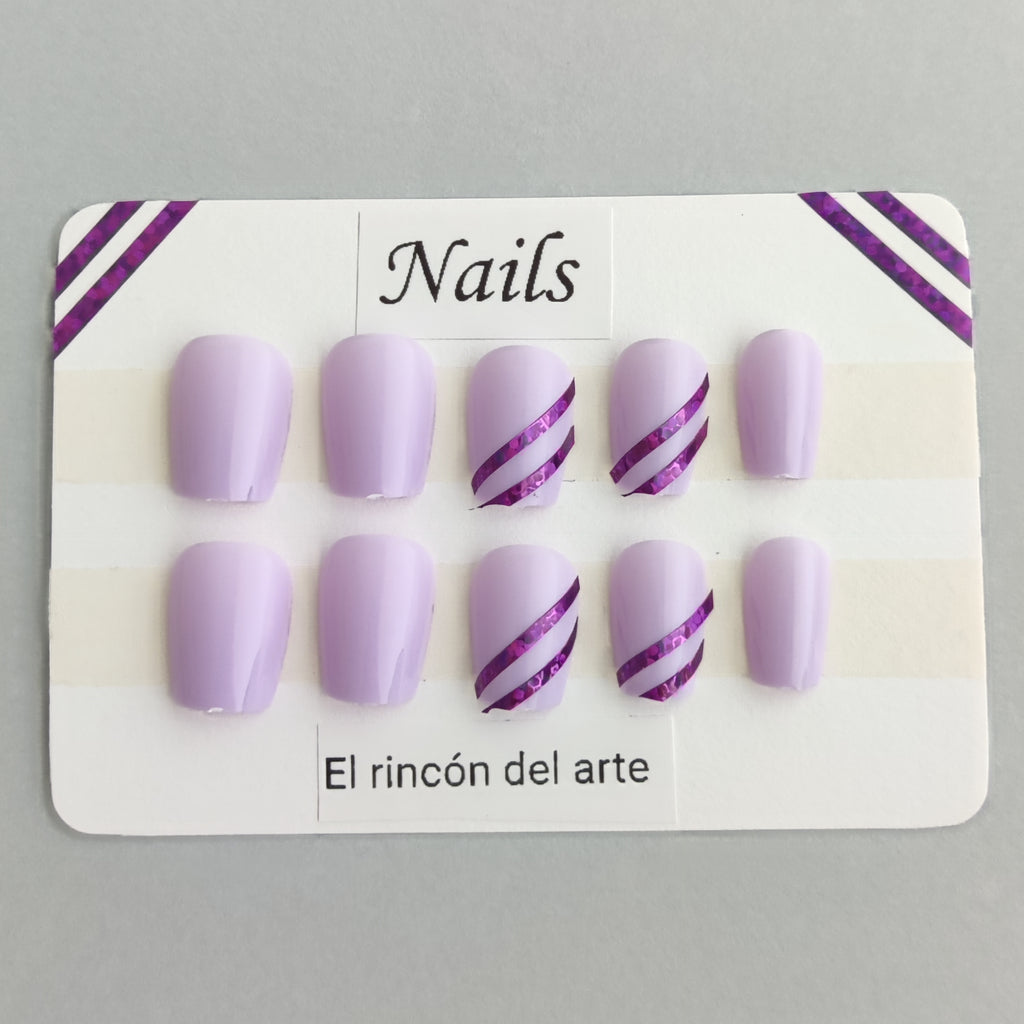 Uñas con Líneas Brillante