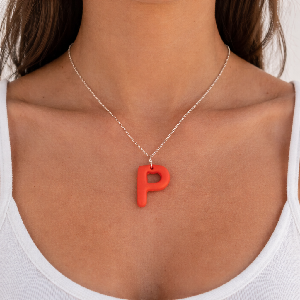 Collar con Inicial