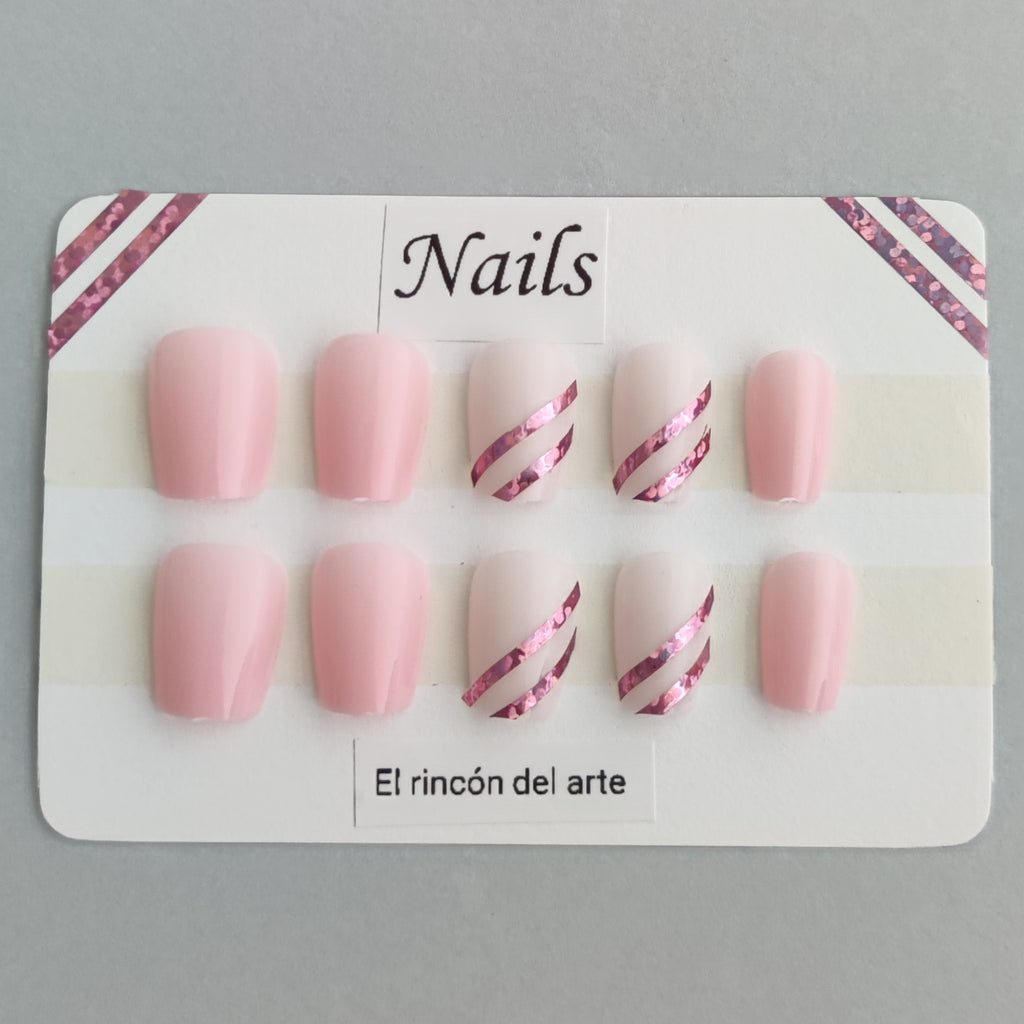 Uñas con Líneas Brillante