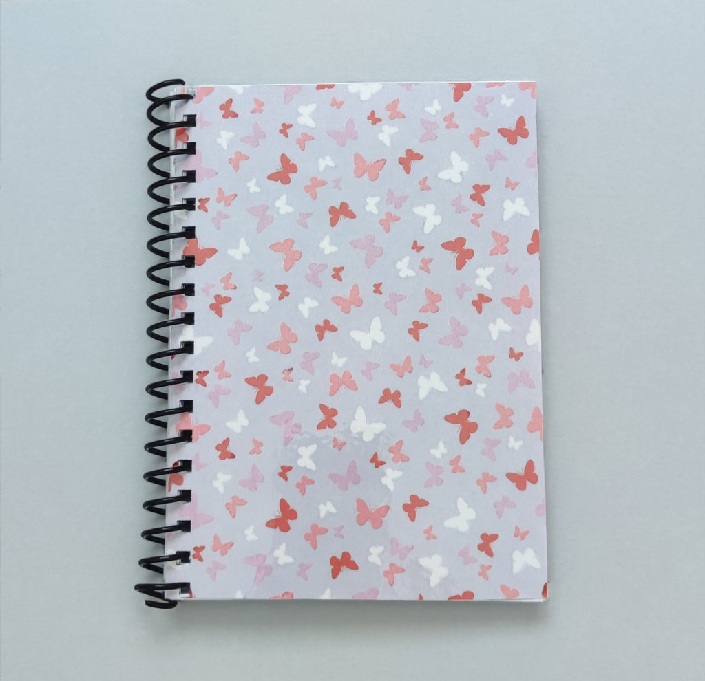 Libreta A6 Mariposa rosa Pastel
